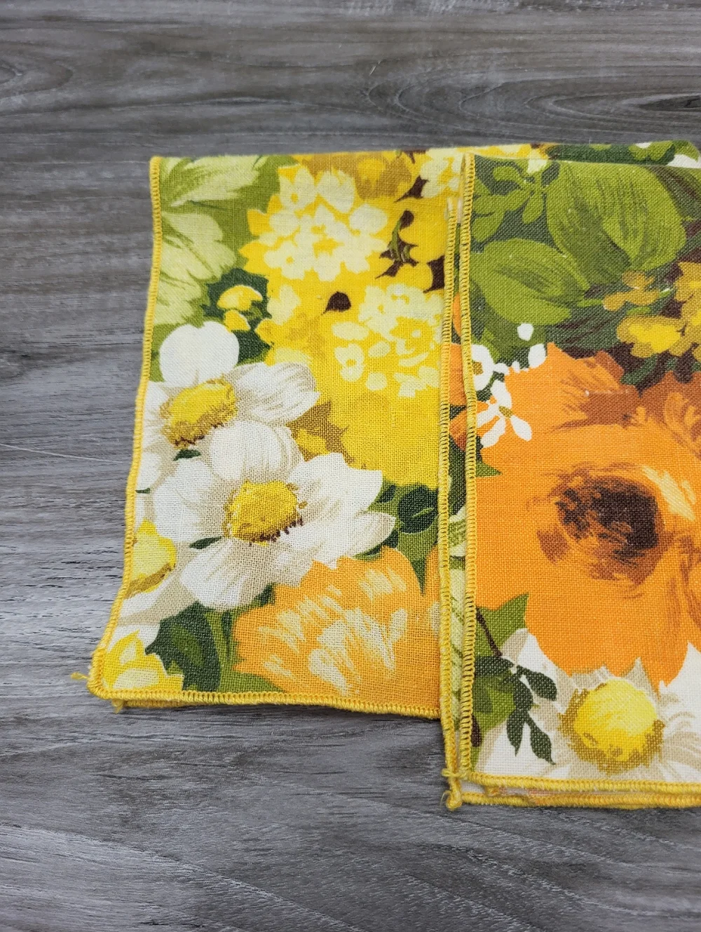Vintage Floral Cotton Square Napkins Set Of 4 1970s